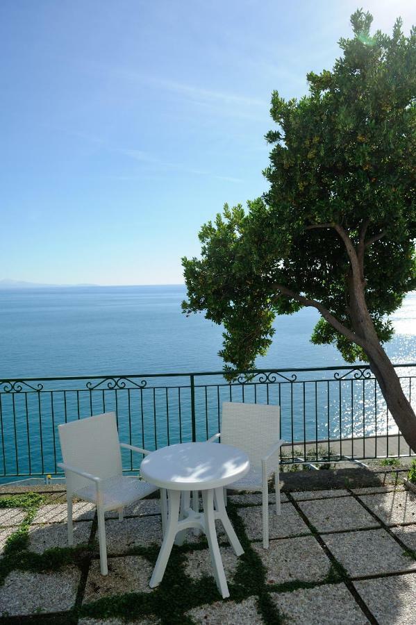 Amalfi Blue Flowers A Экстерьер фото